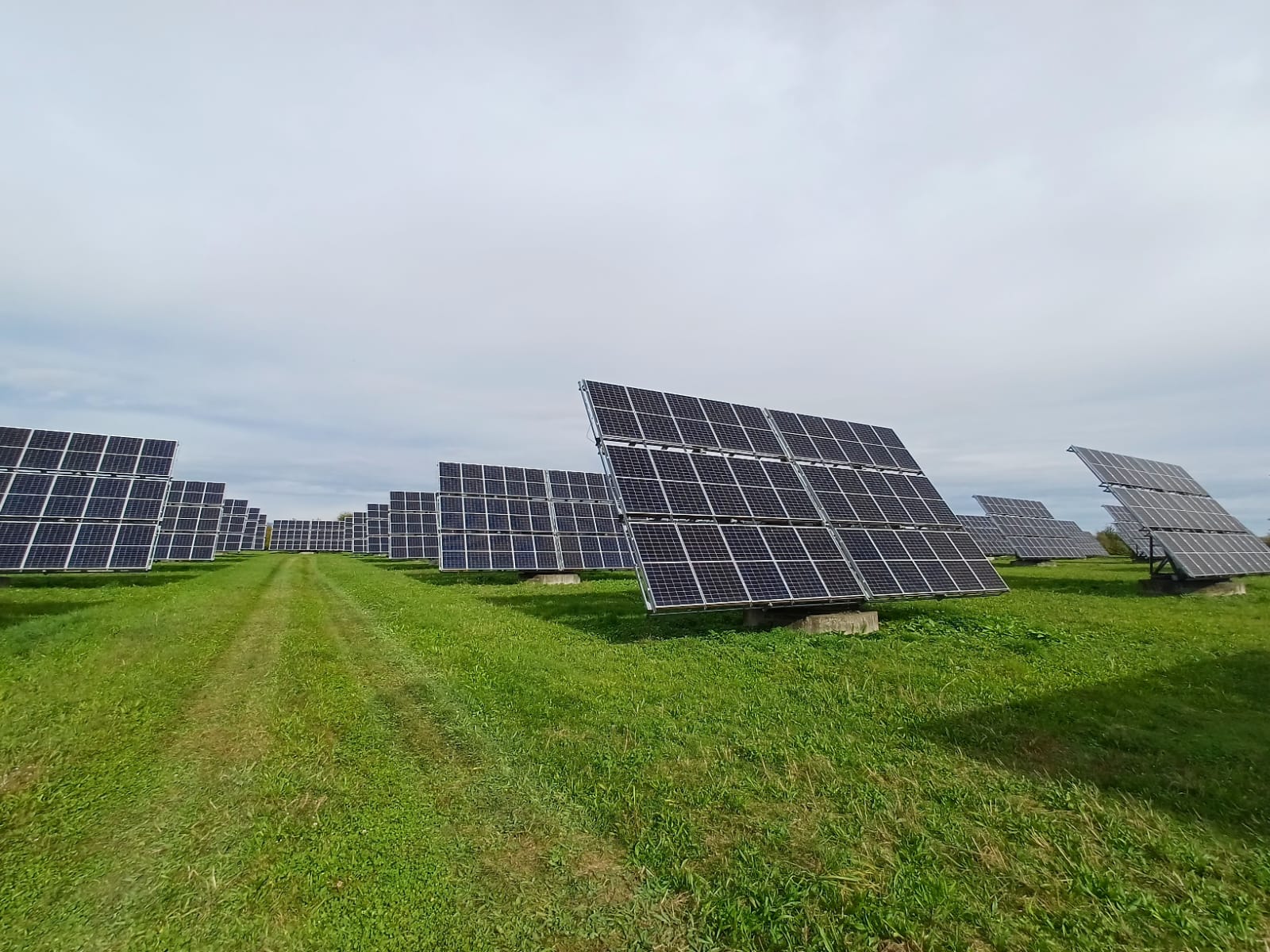 SINLOC INVESTIMENTI SGR ACQUIRES FROM REPOWER 49% OF THE SHARE CAPITAL OF SOLIS SRL WITH 13 PHOTOVOLTAIC PLANTS IN ITALY